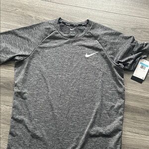 Nike Charcoal Heather Men's Short Sleeve Tee